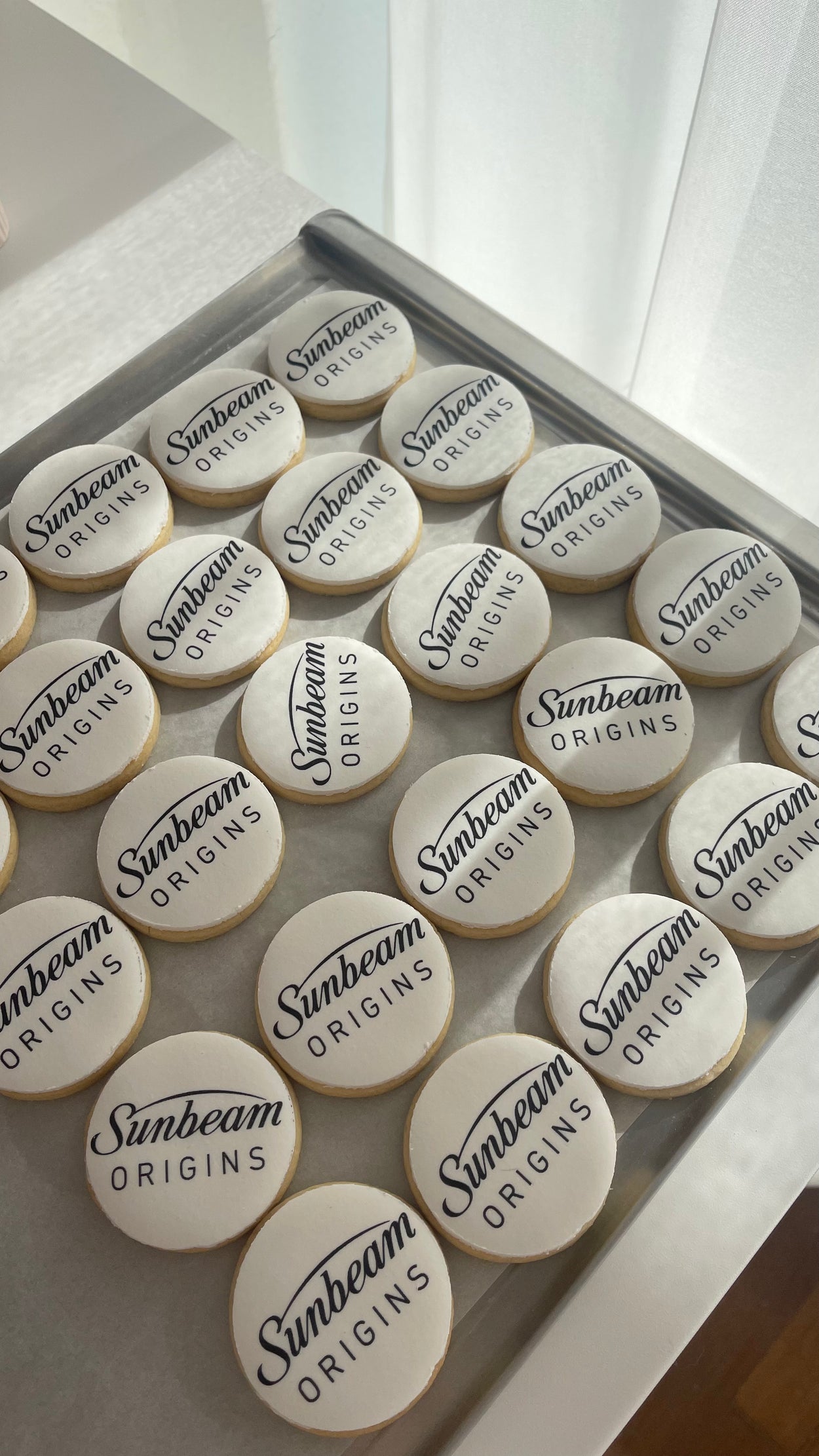 Custom event cookies with logo decoration, ideal for corporate and personal celebrations